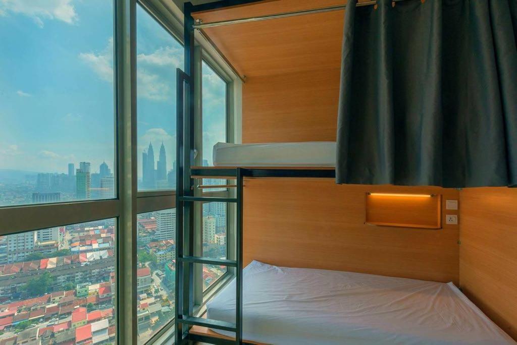 Penthouse On 34 - The Highest Unit And Best Views In Regalia & Private Rooftop Terrace Куала-Лумпур Экстерьер фото