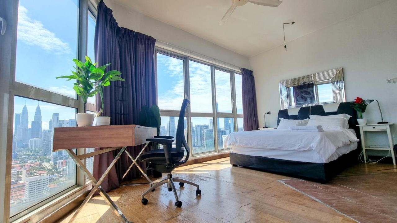 Penthouse On 34 - The Highest Unit And Best Views In Regalia & Private Rooftop Terrace Куала-Лумпур Экстерьер фото