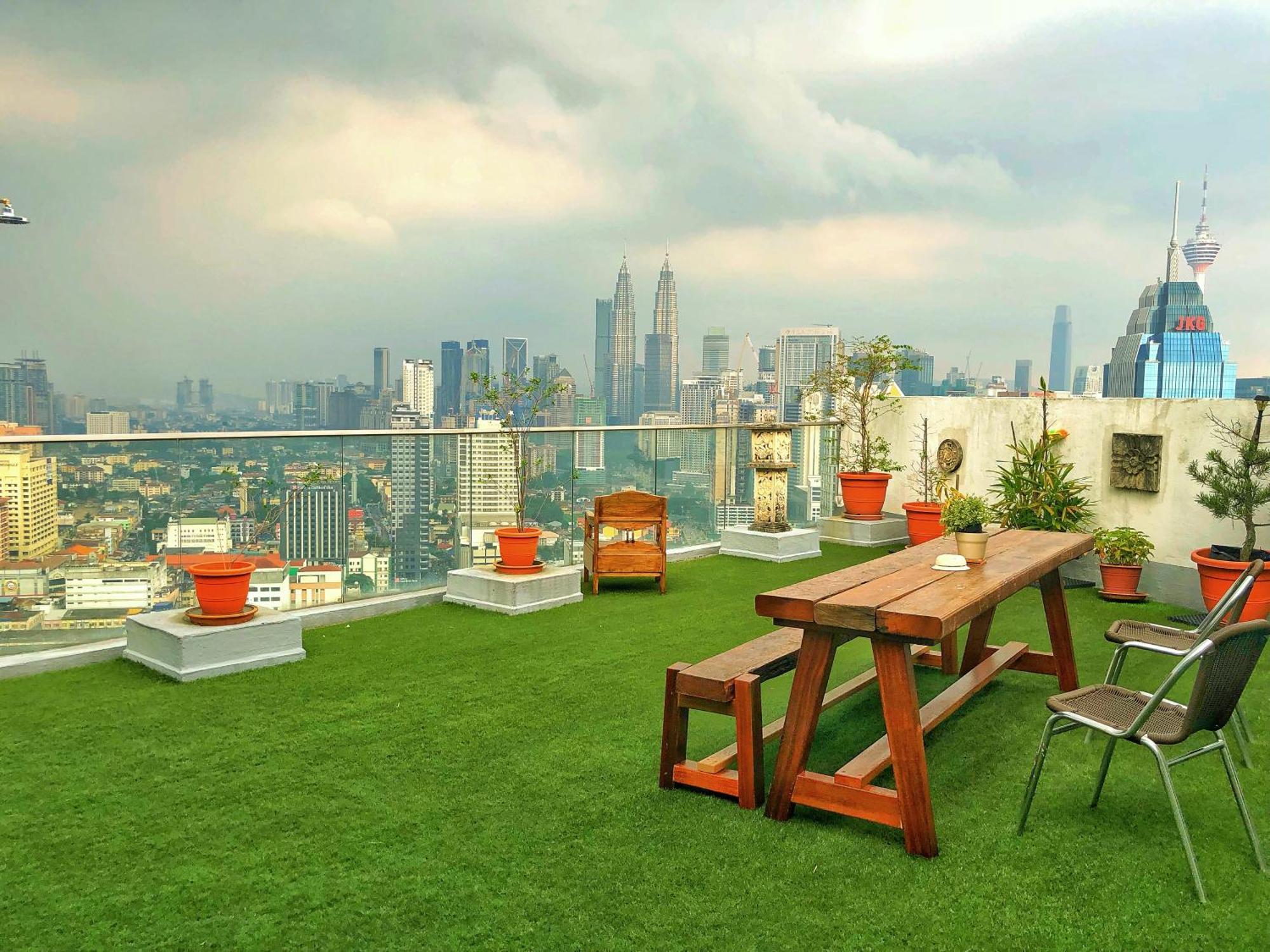 Penthouse On 34 - The Highest Unit And Best Views In Regalia & Private Rooftop Terrace Куала-Лумпур Экстерьер фото